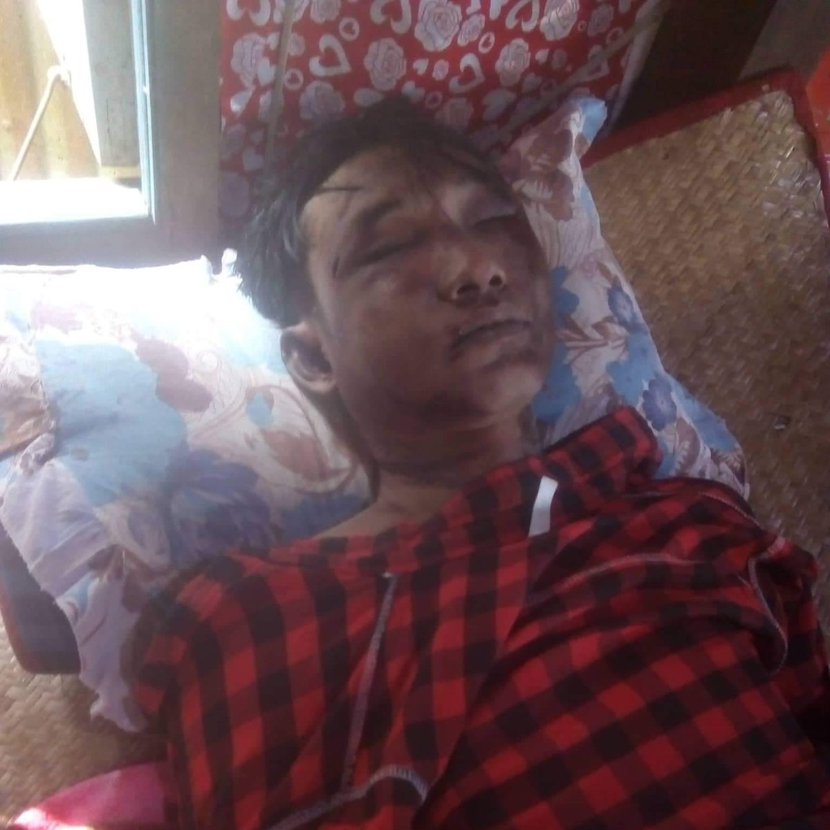 Precisely like the Rohingya situation
 
Junta forces on Nov 1st evening beat a civilian to death at the Dala-Twante checkpoint. They asked Ko Nay Lin Soe, the victim, to show his national identity card, but the victim responded that he didn’t bring it as he went to work. 1/4