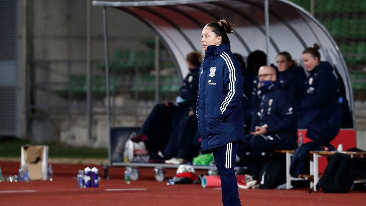 🔴 𝗢𝗙𝗜𝗖𝗜𝗔𝗟 | Lista de convocadas de la @sefutbolfem 𝗦𝘂𝗯-𝟮𝟯 para el partido internacional amistoso ante las <a href="/BelRedFlames/">Belgian Red Flames</a>. 

📆 El encuentro se disputará el 𝗷𝘂𝗲𝘃𝗲𝘀 𝟭𝟬 𝗱𝗲 𝗻𝗼𝘃𝗶𝗲𝗺𝗯𝗿𝗲 en la ciudad belga de Bilzen.

🔗 bit.ly/convosub23