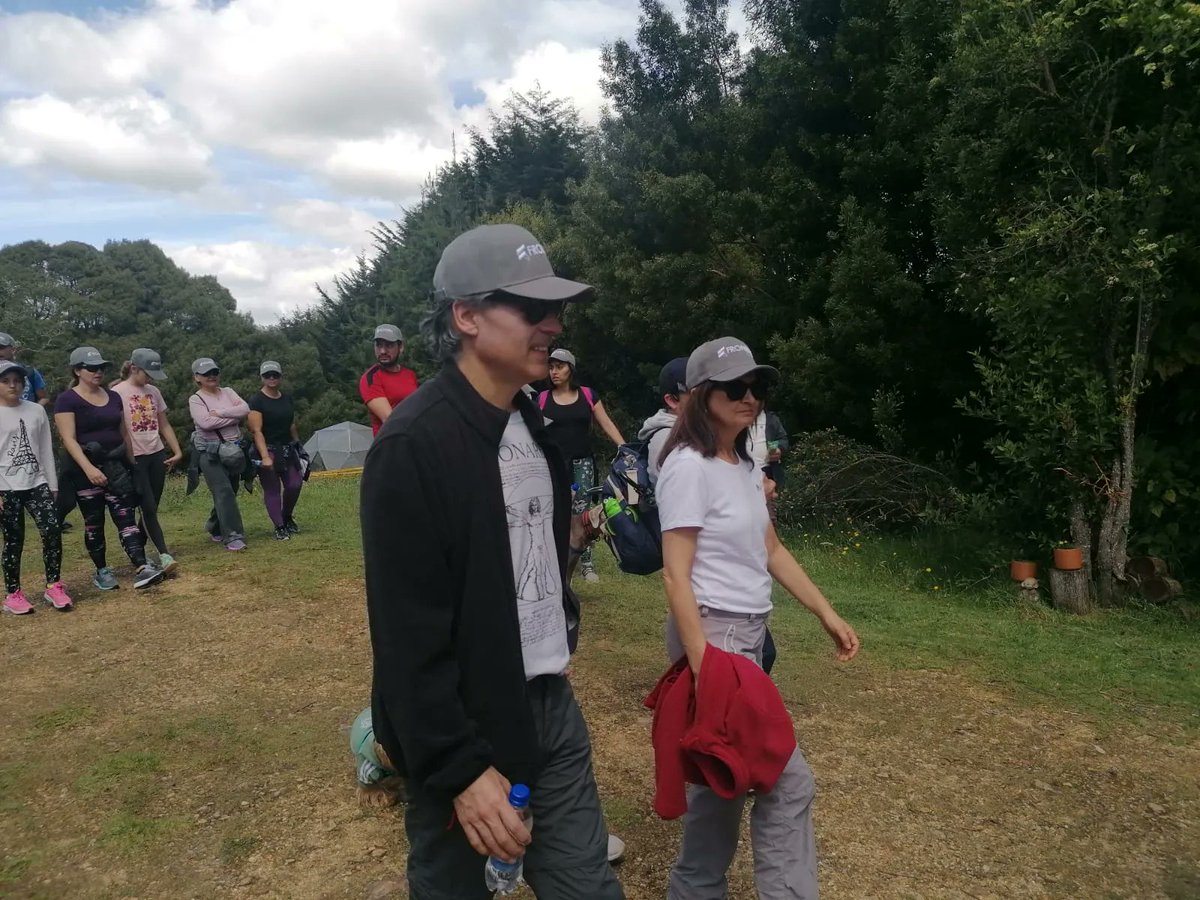 FronteraEnergy's tweet photo. Nuestro voluntariado #YoTransformo se unió a la jornada de ciclopaseo y caminata de @Pedalazos1 con el fin de recaudar recursos que permitirán construir viviendas para familias vulnerables de Bogotá y de esta forma contribuir a mejorar su calidad de vida.
#FuturoSostenible https://t.co/ZUgbBBxv2R
