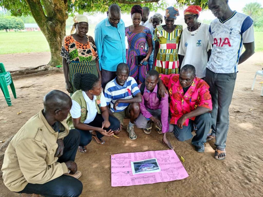 The community at Panyikworo have been planning their Hello Hub. Each Hub build is lead by the community who will use it.