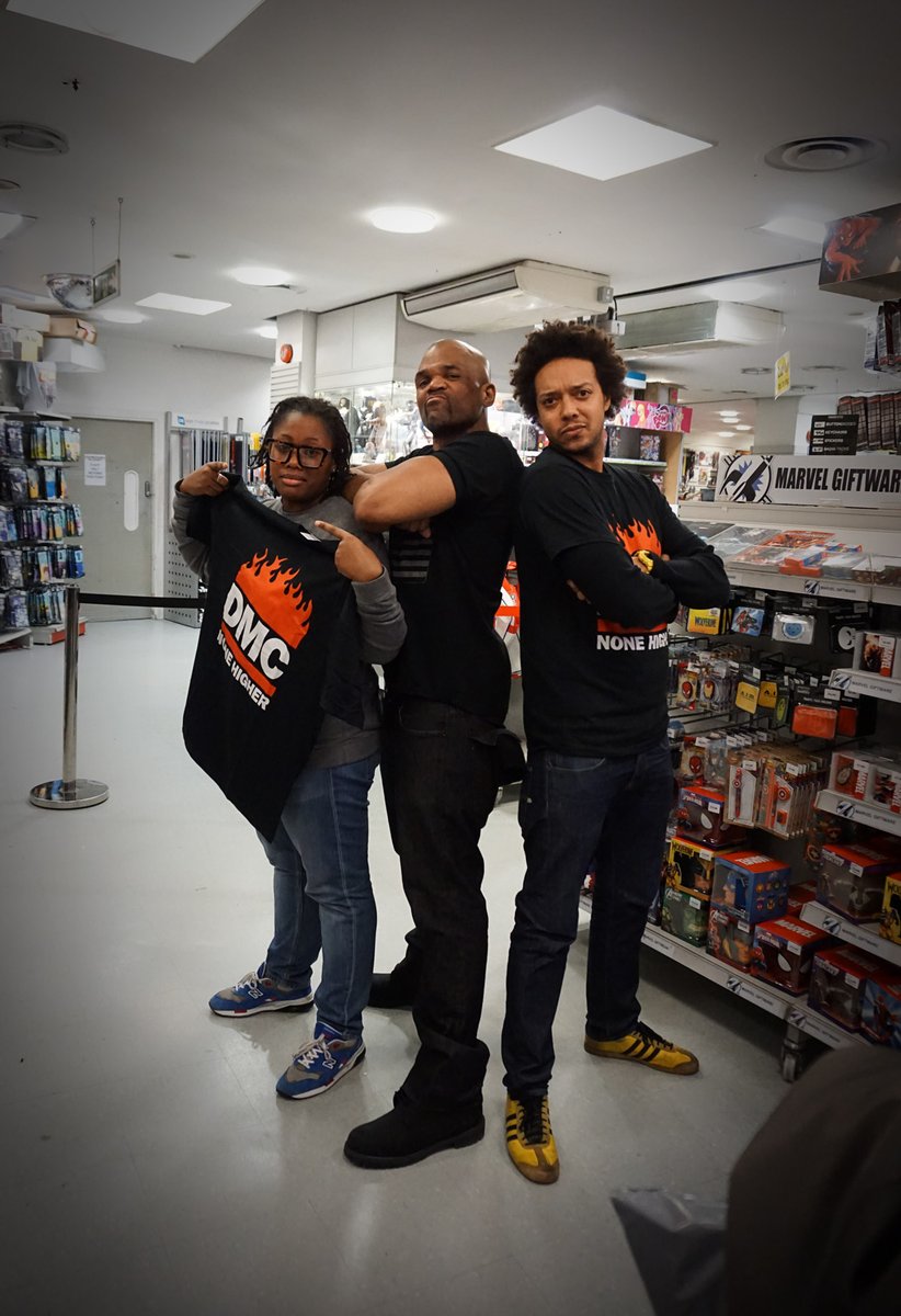 madina_design's tweet photo. #TShirtDay #Throwback When you get to work with your heroes... @THEKINGDMC NONE HIGHER &amp; Shernay @CBProduction back in 2015 @ForbiddenPlanet London RT https://t.co/G5IRoo3UyD https://t.co/KjxeiKDVOh