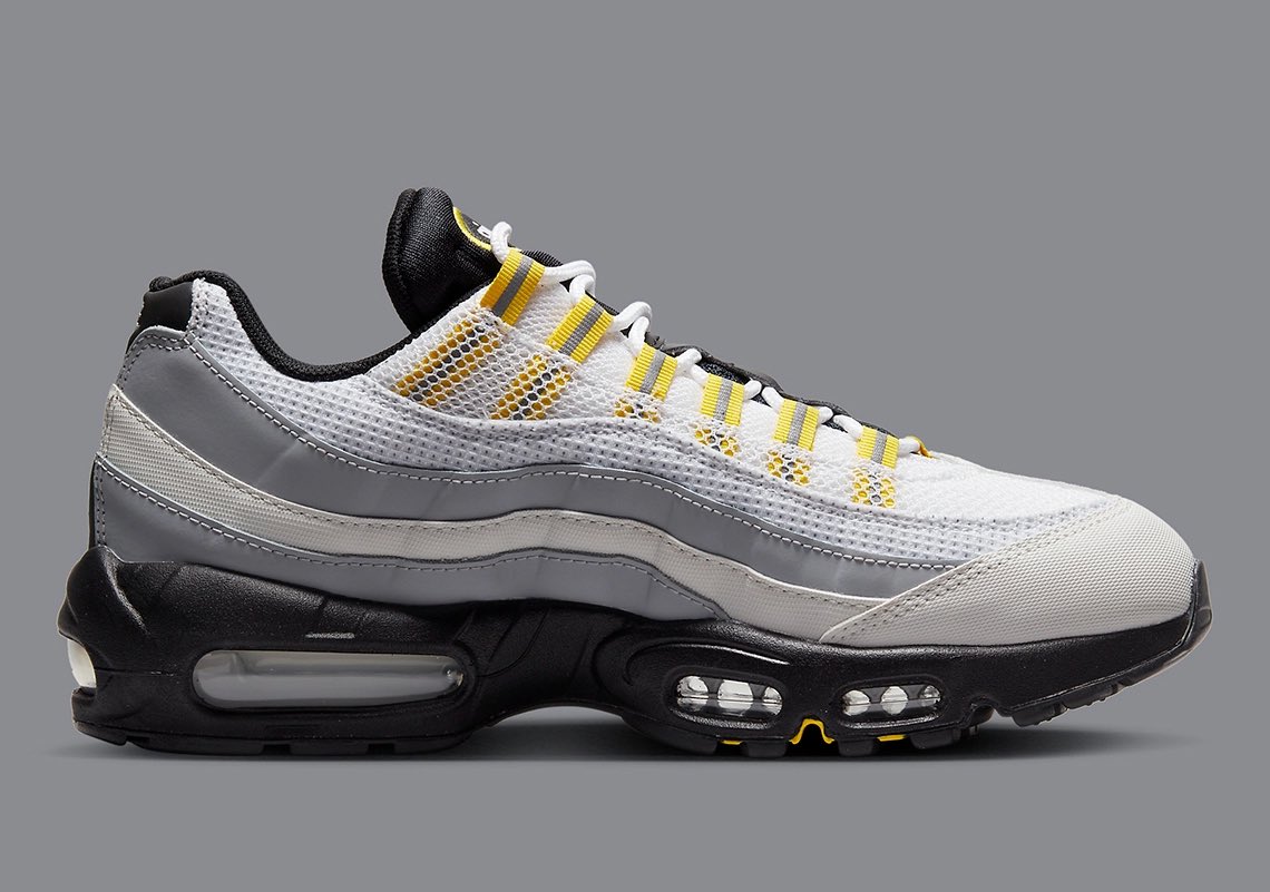 LatestLaces's tweet photo. AIRMAX 95 ESSENTIAL WOLF GREY/TOUR YELLOW

BELOW RRP!! 

UK9 HERE > https://t.co/rG8UGWKbu5

#latestlaces #airmax95 https://t.co/ahJikhGtxq