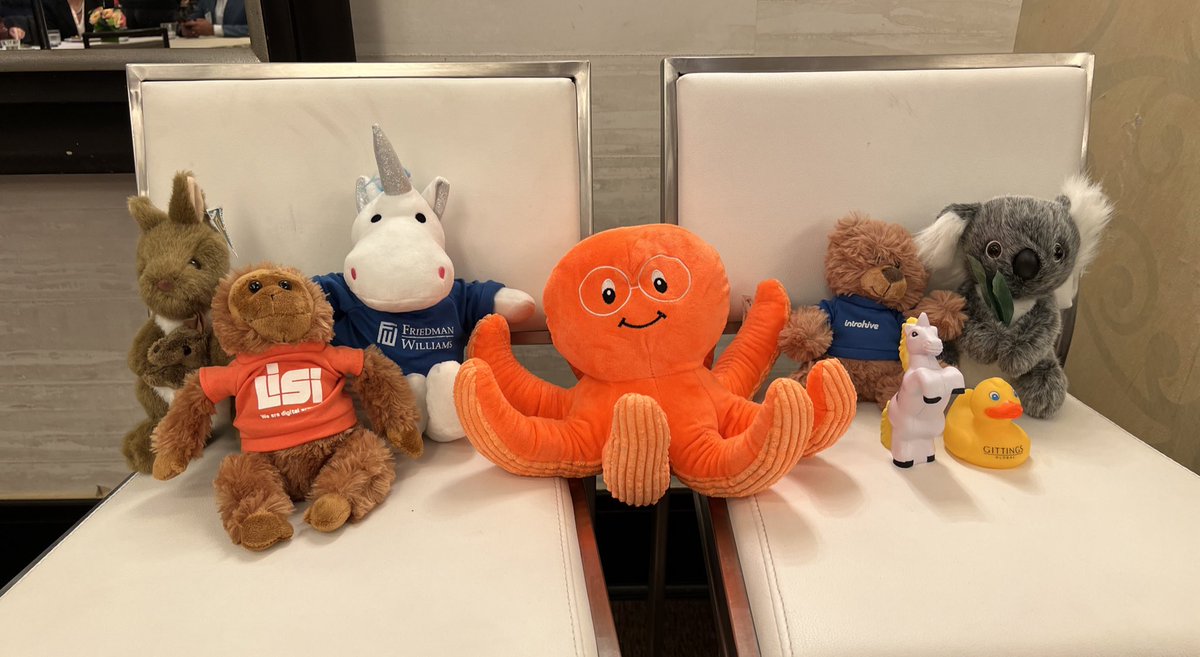 We’re so excited to have so many mascots at #LMANE22!
