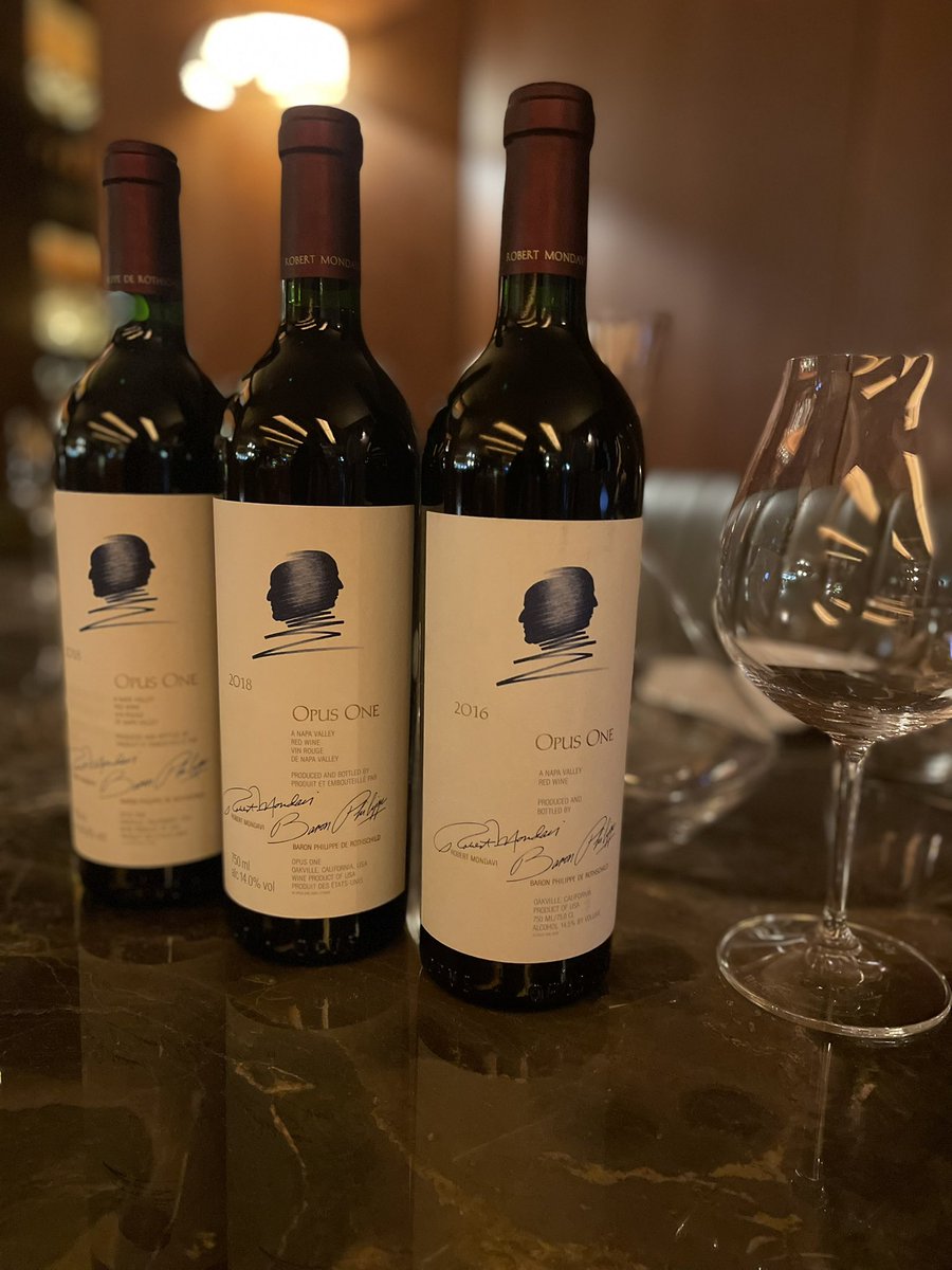 jules_mahon's tweet photo. Very special addition to the Big Mikes list hand delivered by the lovely Ruby @PembrokeWinesIE The iconic @OpusOneWinery has landed 🍷 #wineporn #opusone #caliwine @CalifWinesUK #iconicwine #winecountry @MichaelsCoDub https://t.co/4tGHf1OydC
