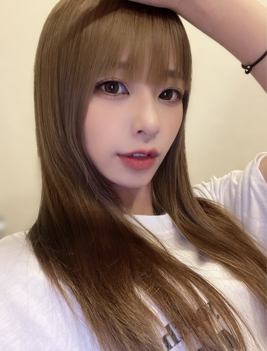 __092212_'s tweet photo. ぱっつんでも大人っぽくなりたいのでアドバイスしてあげてください、、、、、 https://t.co/b8y9xO8vf0