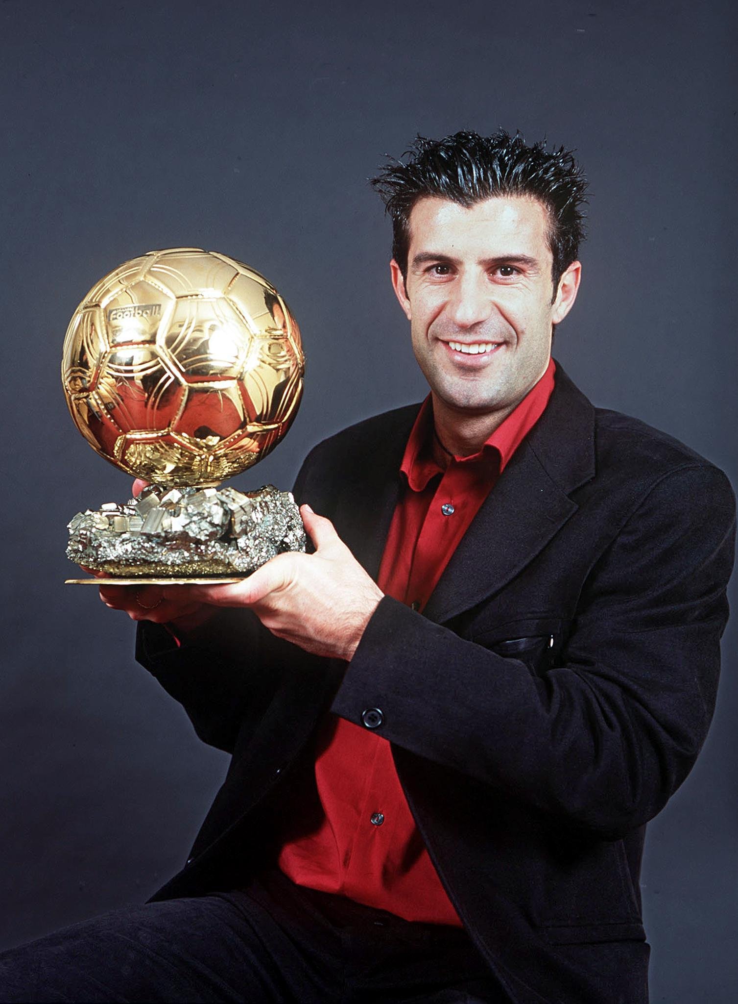 Happy Birthday Luis Figo!      