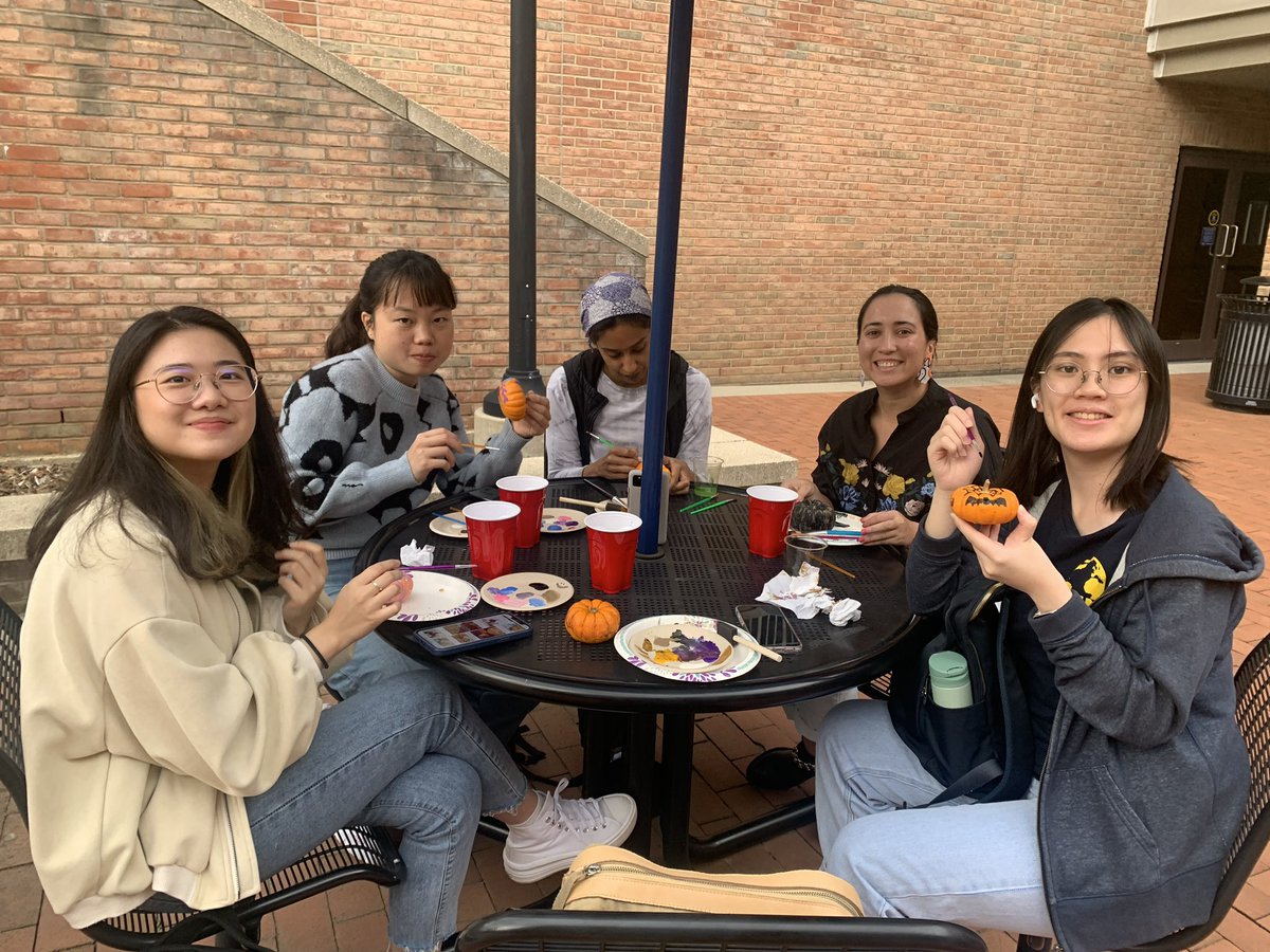GradSWEatUM's tweet photo. Thank you to everyone who came to our pumpkin painting social! Enjoy the fall weather and changing leaves! 🍁🎃 

#gradsweatum #gradswe #swe https://t.co/OY9nKnIxB2