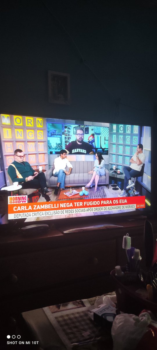 Caiu de novo o morning show