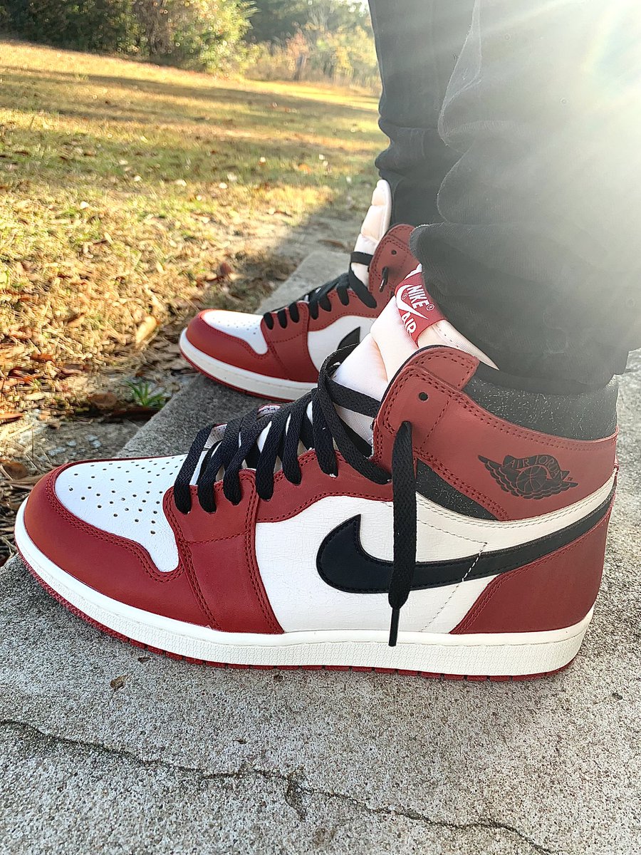Eezykixks's tweet photo. #kotd #1of1s #NoReps @hisexcellence79 @Nike @Jumpman23 AJ1 Lost & Found 🔥🔥🔥 you haters smoking crack if you think these reps 😂 🤡 https://t.co/1spXwlRRW7