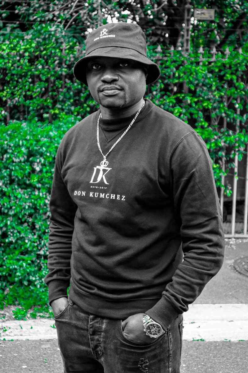 kumchez's tweet image. 🇿🇼 .ʍǝᴉʌ ɟo ʇuᴉod ɹǝɥʇouɐ ɯoɹℲ