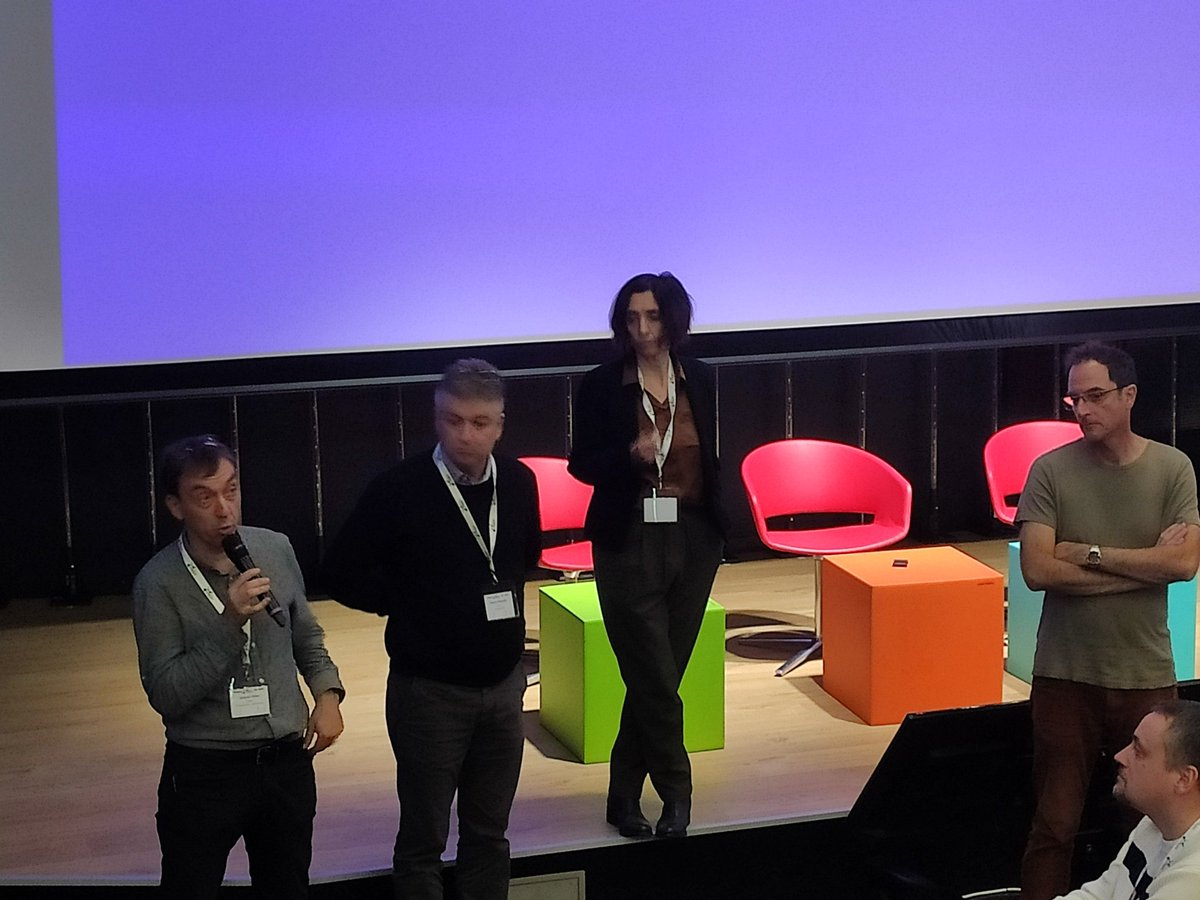 UdPPC_Lille's tweet photo. AG de l'@UdPPC et passation entre les équipes d'organisation de Lille #udppc2022 et Clermont Ferrand #udppc2023.
Plus qu'une conférence de Yaël Nazé (@UniversiteLiege), on s'approche de la fin !
@fst_univlille @univ_lille @AcLille @reseauSCF @SFP_officiel https://t.co/6kHGuXFyn7