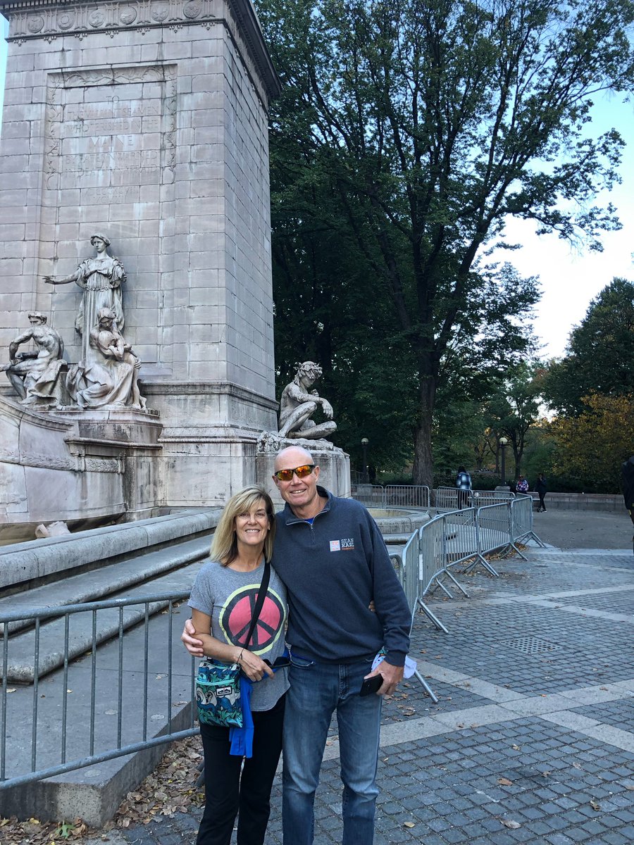 The eagles 🦅 have landed and are ready to go!🏃‍♂️ 
You can still support Steps for Sean by taking your steps up until Mike’s last and final #50 marathon on Dec 11th! 

In the meantime show your support for Mike in the NYC marathon tomorrow…sign up here 👉 seankarlfoundation.org/events/