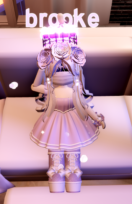 XxAestheticPin1's tweet photo. TRADING HALLOWEEN HALO 2019!!

Mostly LF : Val20, cutter loafers, rr corset, goth lolita sleeves, shadow sleeves, new parasol
NLF : Both autumn's and low tier
kw:hh19val20lucky21hh21val21spring22hh20 #royalehigh #rhtrading #royalehighselling #royalehightrading #royalehighoffer https://t.co/Sgt4qm5eUx