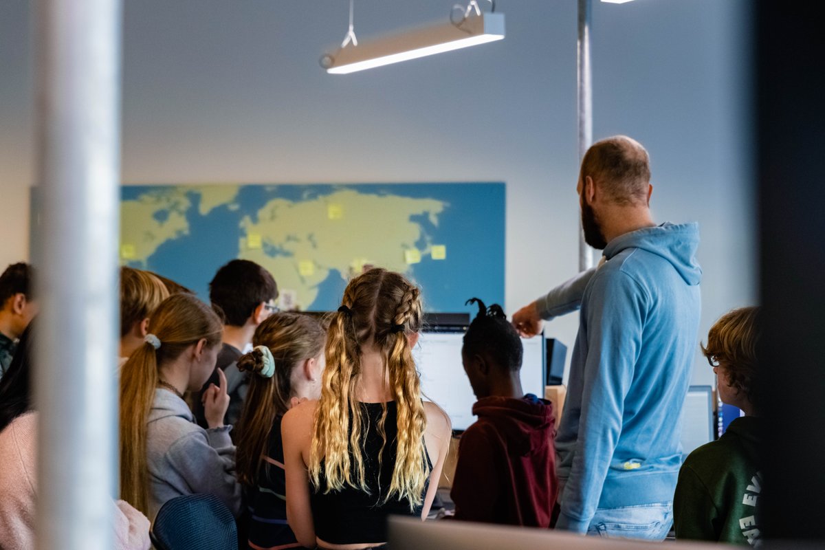 Devhouse Spindle tweet media