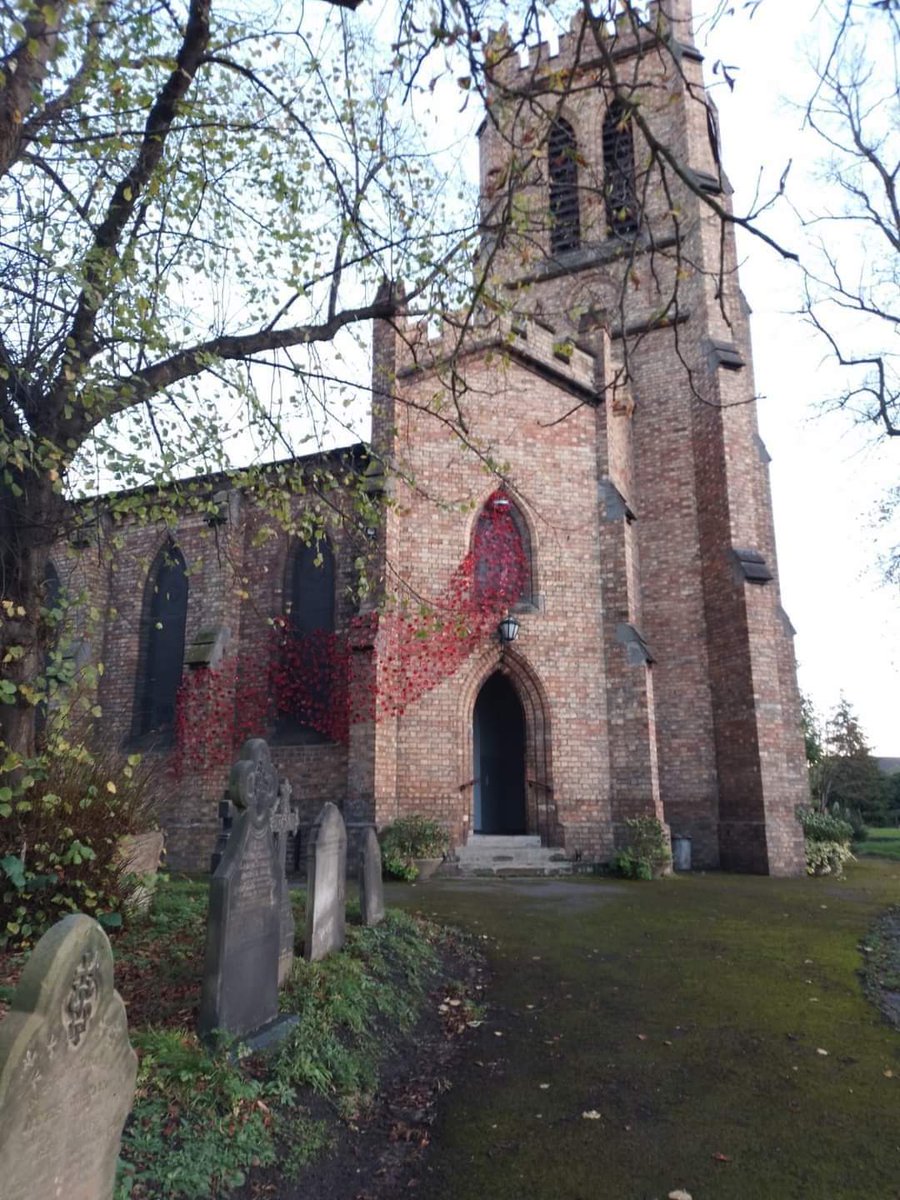ascdudleymbc's tweet photo. Here are some pictures of the beautiful recycled plastic Poppy waterfall by @ascdudleymbc #queenscrossnetwork. Pictures show before it left the centre Wednesday & in its new home, at Holy Trinity Church, Amblecote. Well done all who contributed to this very moving piece of art. https://t.co/zyeZUcT6sI