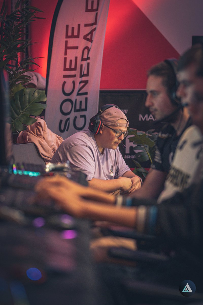 alsa_lan's tweet photo. 🎙️ | Notre talentueux caster @PrawnyTV
Un grand merci à lui pour avoir fait vibrer cette #StorksCup
Quelques stats du cast :
💁♂️ Moyenne viewers : 44
📈 Peak viewers : 61
🟣 Durée totale du live : 12h17m
Source : https://t.co/6fS2MhGW6l
3/8 https://t.co/fw3xkDpj8c