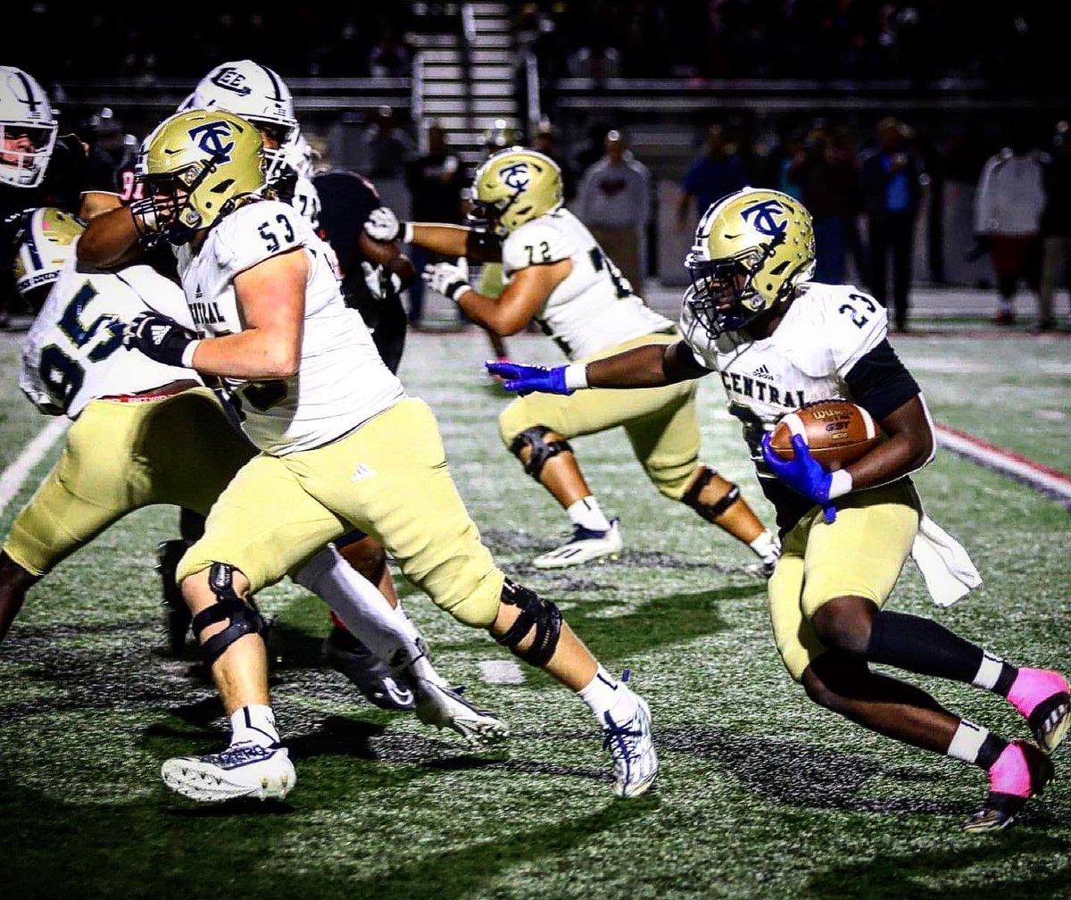 CoachHarrell17's tweet photo. #BEATNORTHSIDE https://t.co/bURPKlmaND