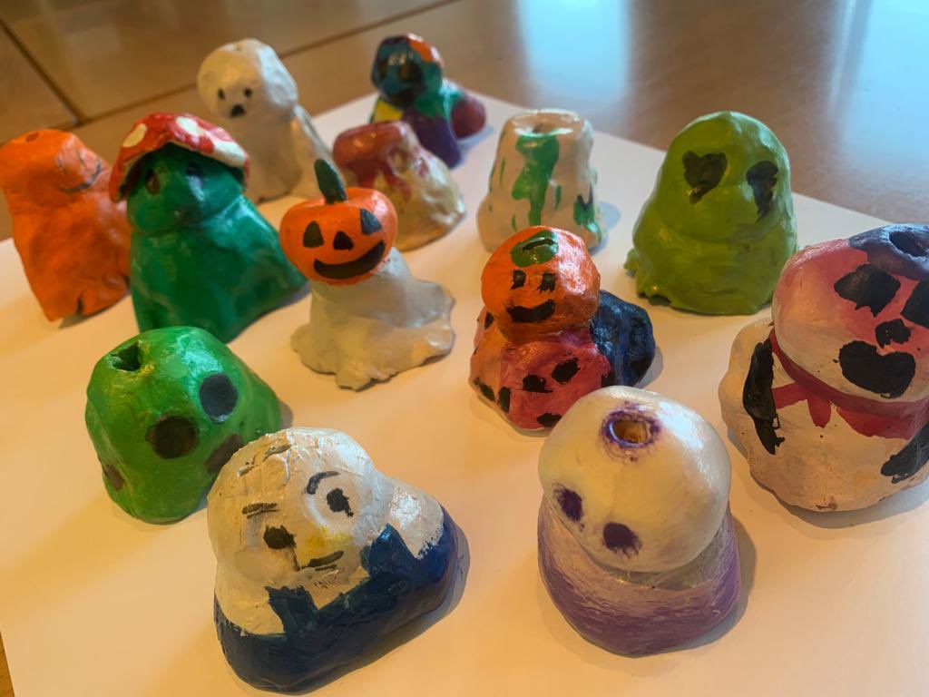 DramaArtMusic's tweet photo. Our lunch time clay club is now on THREE times a week and they have been productive. 

If you are interested and want to join, pop by Miss Arnold. 

#clayclub #commitment #lunchclubs #artanddesign #skillsbuilding #seasonal #extracurricular https://t.co/eFDqHARCDI