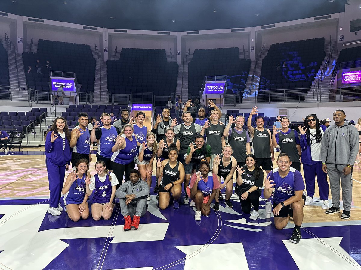 ACU_MBB tweet picture