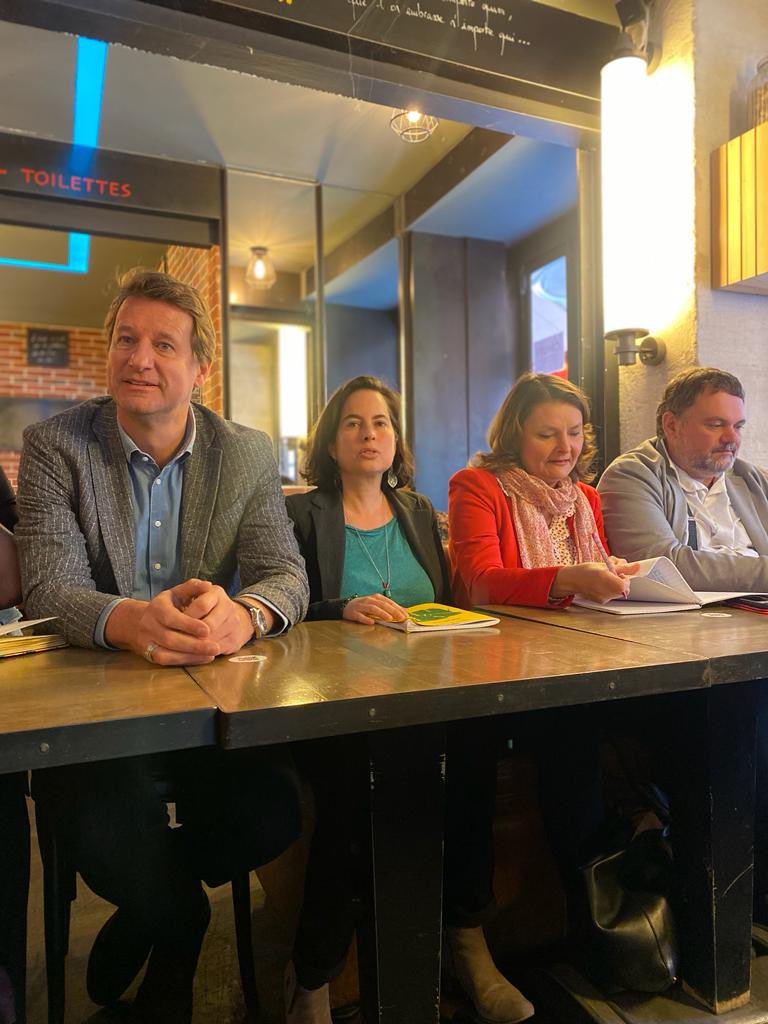 sophie_bussiere's tweet photo. …soutenir nos https://t.co/h9ChgsbAT8 et faire connaître leur travail. L’écologie peut changer nos vies quotidiennes: mieux respirer, mieux manger, économiser (ex: rénovation thermique)…Plus belle l’écologie ! 2/3 https://t.co/FpqXLySZfl