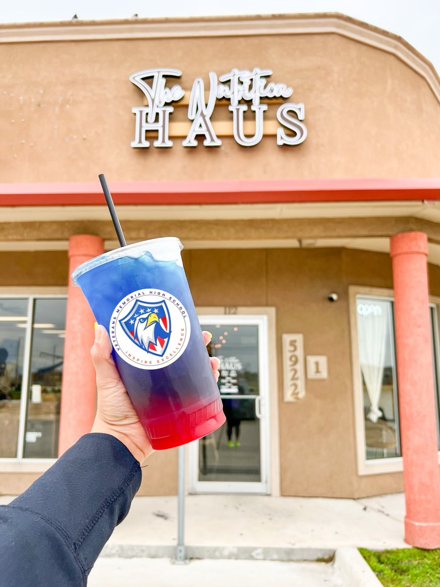 ccvetsvball's tweet photo. Head out to The Nutrition Haus on Yorktown and grab a “SOARING EAGLE” Tea! Named after our very own #1 Mia DeLaPena! Appreciate our Vets Community! 🦅🏐 @VMHSEagles @VMAthletics #lockedin #welikethis🤞🏼 https://t.co/yah7p1a1h5