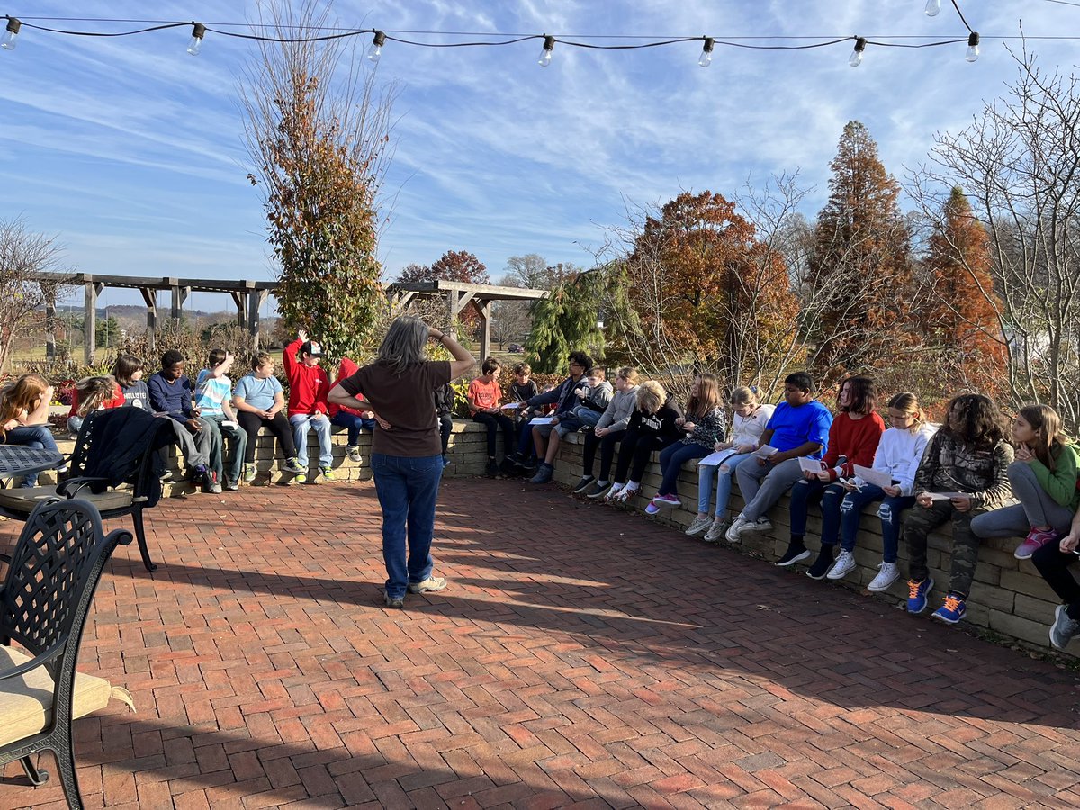 davakalt's tweet photo. Spending this beautiful day at @DawesArboretum with @CarsonNCS 5th graders ☀️ @Newark_Schools https://t.co/3JamvmHurP