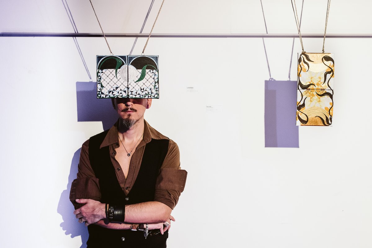 ippokiro's tweet photo. Ore 20.00 - 2013-2022 #ARTISTFASHIONERD mostra di Giovanni Palmieri 

Centro Culturale Artemia per la rassegna teatrale “ARTEMIA+” a tematica LGBTQ+ patrocinata da Circolo di Cultura Omosessuale Mario Mieli.

Cura Andrea Alessio Cavarretta #scrittoremetropolitano

#Kirolandia https://t.co/4UG5oCYgPK
