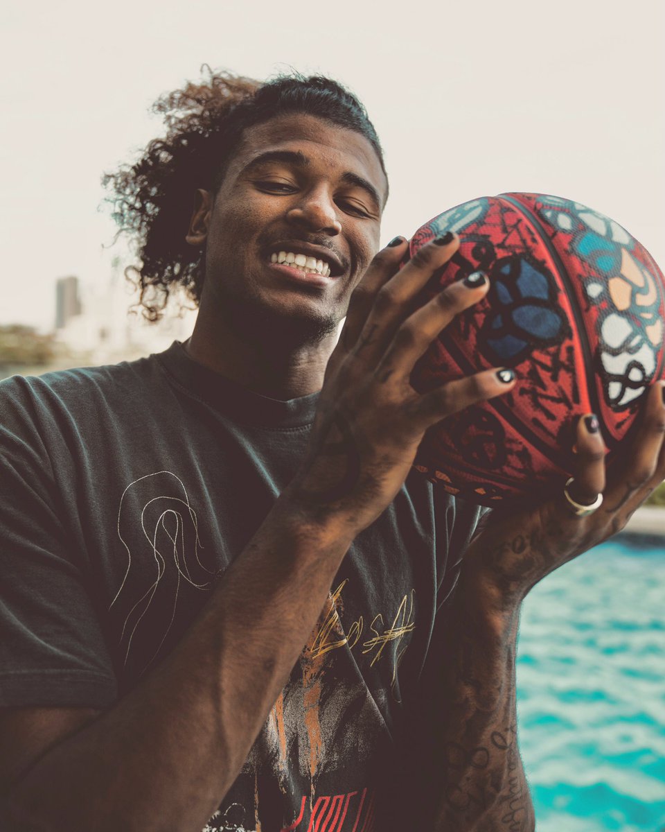 I presented Rockets' Filipino star <a href="/JalenGreen/">Jalen Green🤍</a> these custom basketballs to honor Filipino American History Month. Signed by Jalen and auctioned for charity, they represent Filipino's cultural migration and global impact.

S/O <a href="/CloseUp360/">CloseUp360</a> who organized the project. More to come!