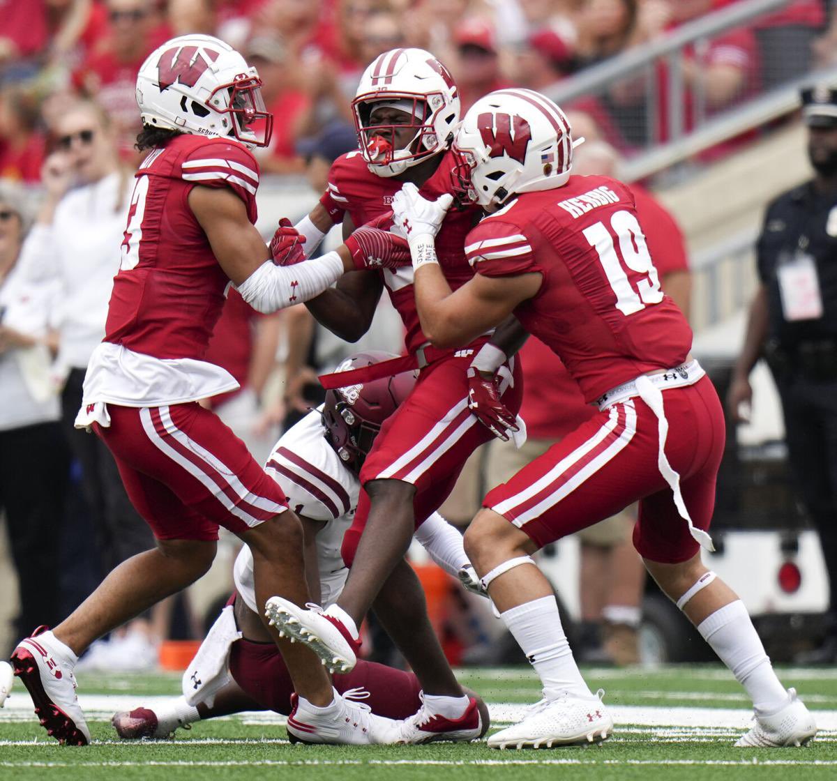 AGTG 🙏 Blessed and honored to receive an Offer from Wisconsin !!! @CoachKolodziej @Coach_B_Lewis @MrEagerHHS @HempfieldFB