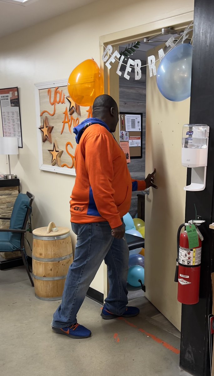 Tom Claus III tweet media