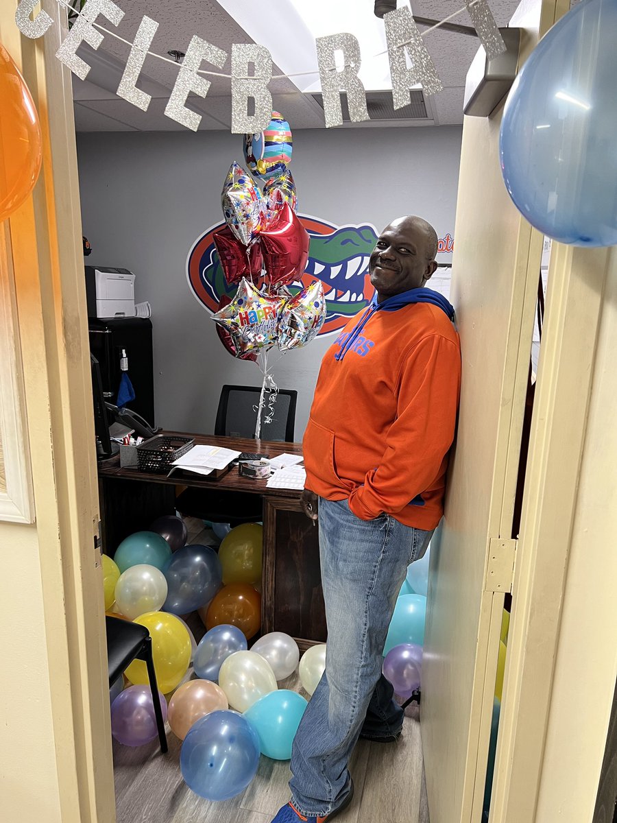 Tom Claus III tweet media