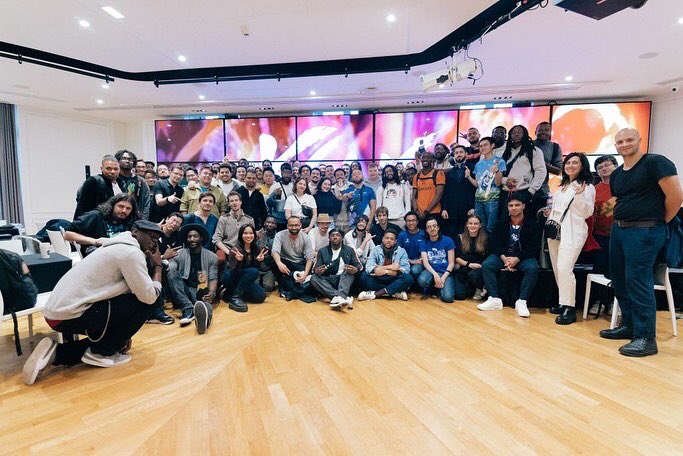 Themajin972's tweet photo. Encore merci à @kayanefr &amp; @FlashNo47 pour la #kayanesession ❣️👊🏻
J’ai enfin eu le bon timing pour participer 👌🏻✨ Ce fut un moment très chouette avec des retrouvailles de la #FGC ! 
Belle initiative d’offrir le voyage au pays à @Yasha94_ 🤭🏝
📸Photographe : @benjaminloembet https://t.co/U9Vg9ex4xh