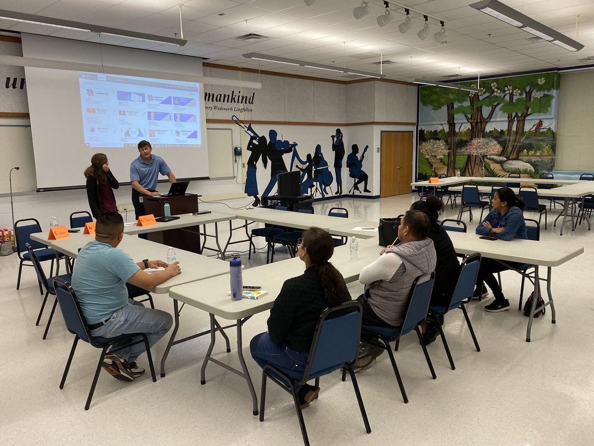 We had a great EL family engagement night!  Thank you to our staff and families that participated.