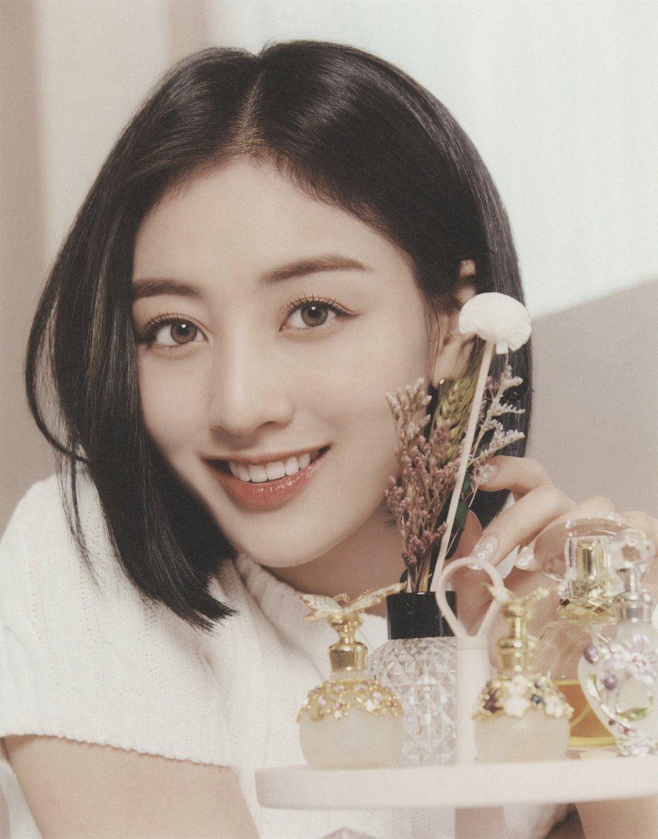 jihyoֶָ֢֪ on Twitter "always serving FACE"