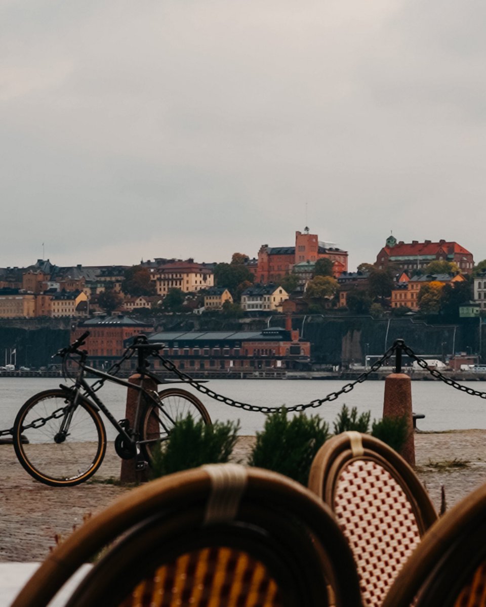 PollyClassic's tweet photo. Lenedary place in Stockholm! Voted the best cinnamon bun in the city in 2020! Their crayfish sandwiches on the home baked rye bread were to die for! https://t.co/ZkqFRo6Lrz
