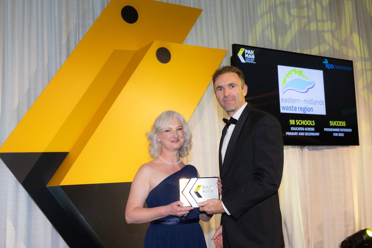 EPAIreland's tweet photo. Congratulations to Eastern-Midlands Regional Waste Management Plan Office on winning the EPA-sponsored Environmental Education and Awareness Initiative Award at the @PakmanAwards! #pakmanawards2022 https://t.co/yDShHuMR7K