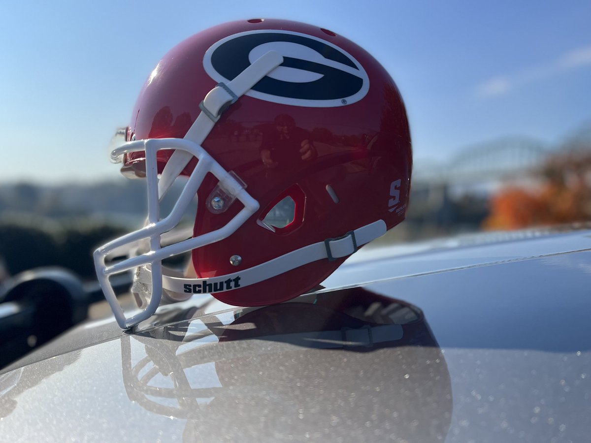TNHighwayPatrol's tweet photo. Are you planning to travel through Tennessee to Georgia to attend one of the biggest football 🏈 games of the year? If so, be a “Volunteer” and drive “Smart.” Don’t drive like a “Dawg 🐶!” GO VOLS! @THP_Colonel @ga_dps @TNDeptofSafety @THPChattanooga @TNDeptofSafety @Vol_Football https://t.co/ZtxT6X43XP
