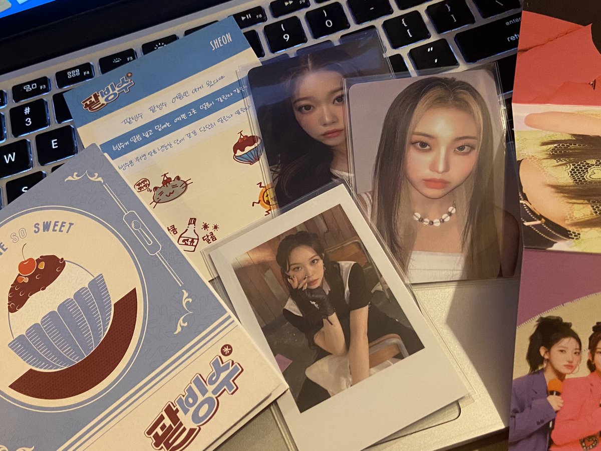 rieucart's tweet photo. ぅ . * . ࣪ love mail ?! — #rieumails 
 
    @rameuncart • #withluvshin  

helloo ! vv sorry po for the late feedback  TT but the pcs arrived safely po \ ^.^ / tysm po for packing them well and for the free patbingsu albums and stickers <333 
͏͏͏ https://t.co/WLzE5Lwh8c