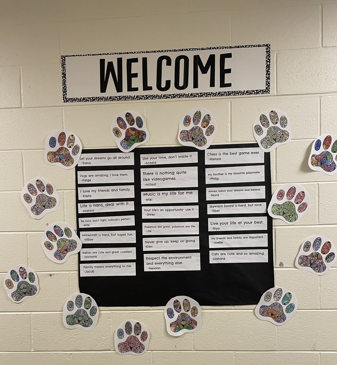 ms_scott108's tweet photo. Day 4 of 30 Gratitude Challenge How would you describe YOUR life in 6 words? Our class reflected on our identity webs and created memoirs using just 6 words! Some are silly, some are sweet, all are valued.  🐾#6wordmemoir #village #PACK https://t.co/FMxYhCF7wB