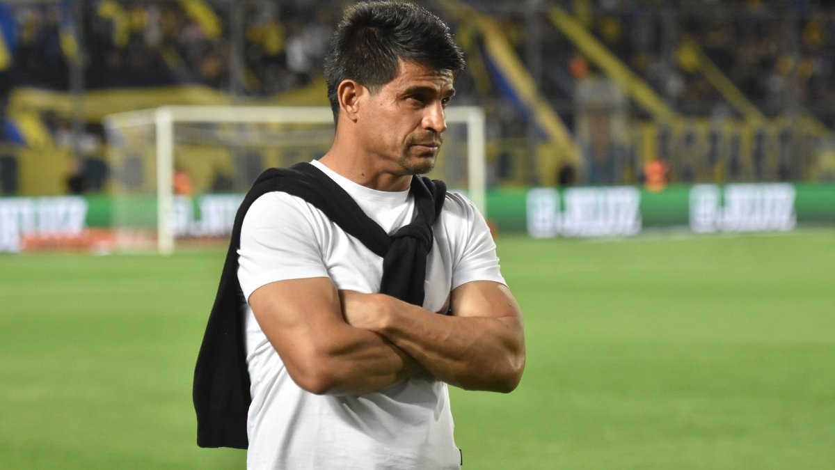purobocaok's tweet photo. 🚨 Exclusivo de PuroBoca.

🔜 Riquelme y el Consejo de Fútbol tendrían decidido que Ibarra continúe como técnico de #Boca en 2023. https://t.co/T0G70wJadu