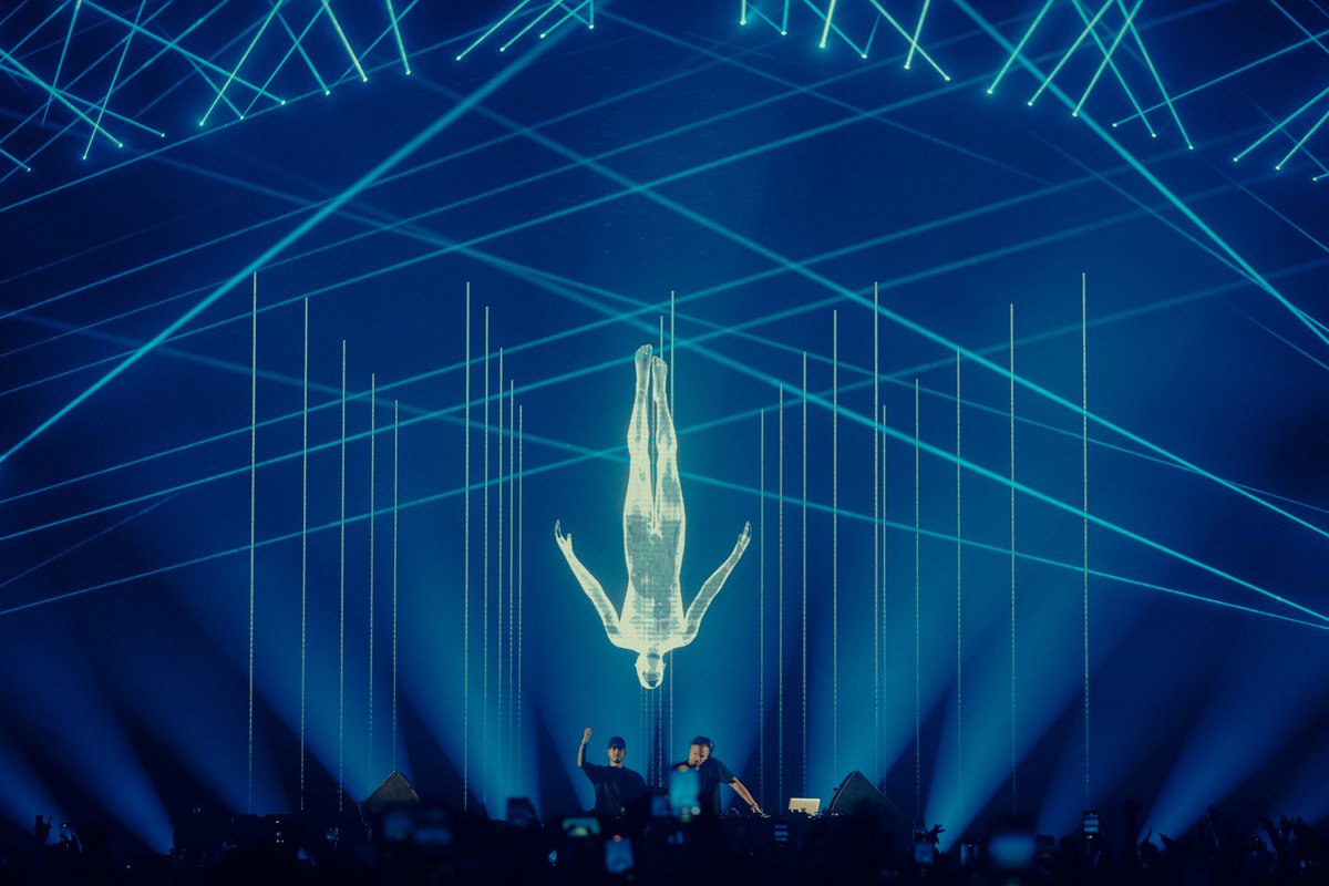 wearefstvl's tweet photo. The arena of lights ๐ฟ ๐ โจ
Tickets at https://t.co/wFUPl4wENv
#wearefstvl
#welcometotherevolution https://t.co/cZowcRkLpW