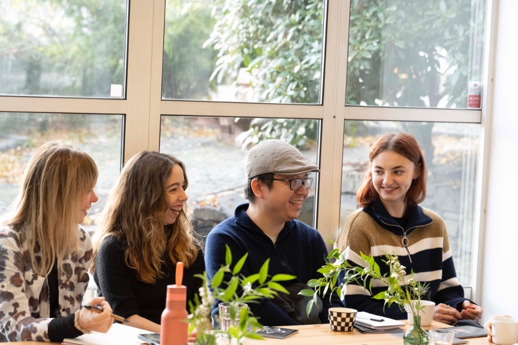 springbackmag's tweet image. #SpringbackAssembly

That’s a wrap! This year&apos;s Springback Assembly took place 20-24 October at Oktoberdans in Bergen Norway

Thank you @teatergarasjen &amp;amp; @AerowavesEurope for supporting the Assembly!

Reflections from Springback writers coming soon...

Photos by Thor Brødreskift