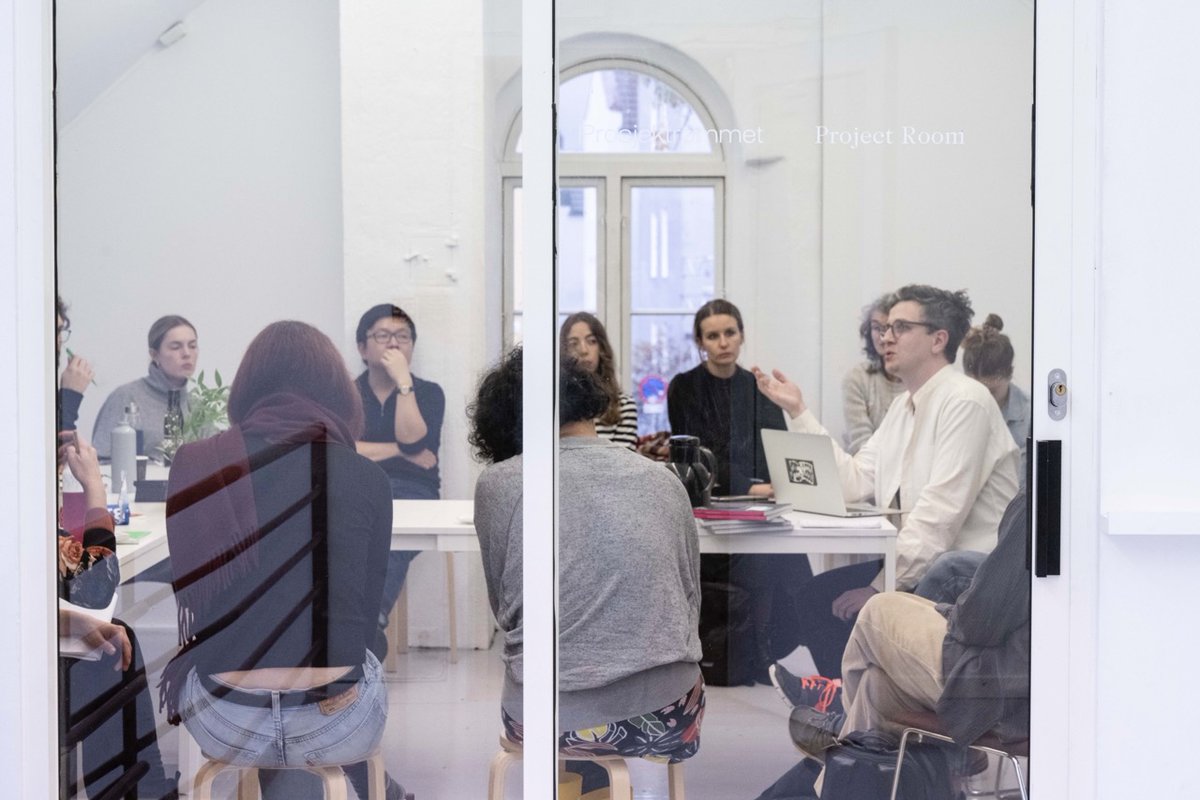 springbackmag's tweet image. #SpringbackAssembly

That’s a wrap! This year&apos;s Springback Assembly took place 20-24 October at Oktoberdans in Bergen Norway

Thank you @teatergarasjen &amp;amp; @AerowavesEurope for supporting the Assembly!

Reflections from Springback writers coming soon...

Photos by Thor Brødreskift