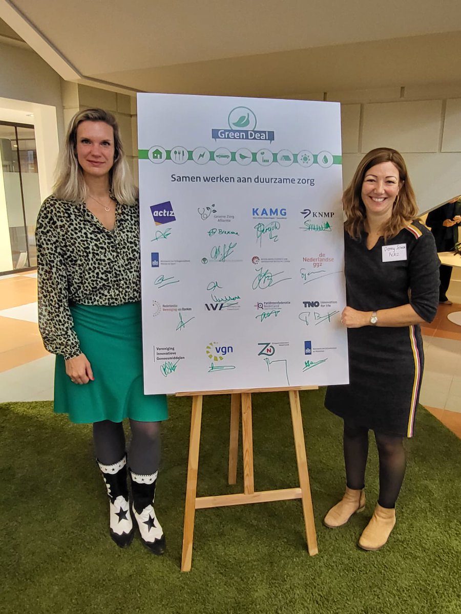 PennySenior's tweet photo. Vanmorgen bij ondertekening Green Deal Duurzame Zorg 3.0, trots dat dit gelukt is en blij met duurzame ambities die we afspreken. Samen werken aan duurzame zorg! @DuurzameZorg @ActiZbranche https://t.co/LnBvJyMxQf