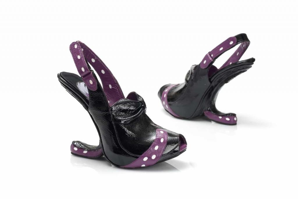 Kobi Levi Foot Wear Art
design-miss.com/kobi-levi-foot…
Il #designer Kobi Levi, specializzato nel design di calzature, propone una collezione di scarpe realizzate a mano dalle linee artistiche...