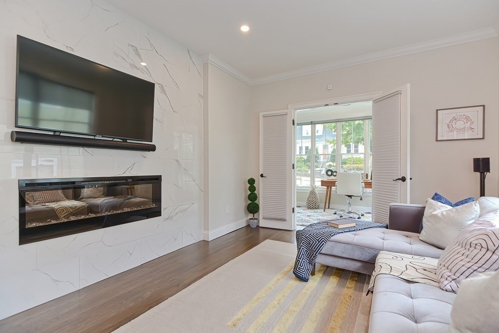 MichelleJLane's tweet photo. New to the market in Newton this week. 12 properties ranging in price from $549,900 to $5,750,000.
 
#newtonrealestate #newtonmarealestate #newtonrealestatetips #Newtonma
#newtonhomes #newtonhomesforsale
#bostonhomes #bostonhomesforsale 

https://t.co/gTMfKYTD9L https://t.co/evOfWRV7Zs