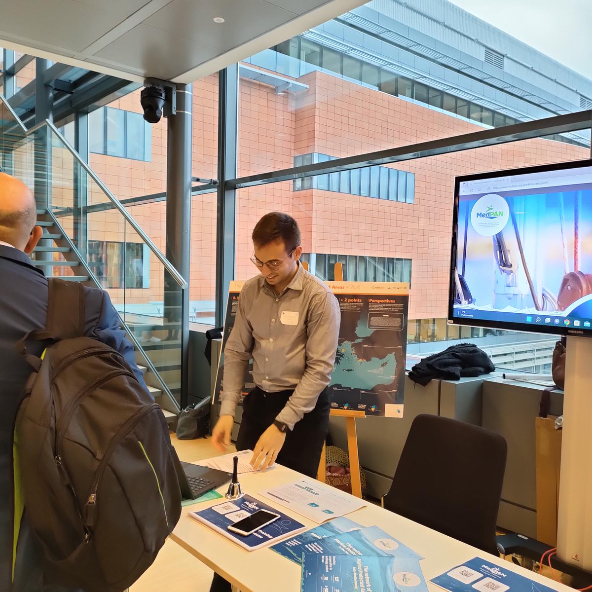 IMC_CPMR's tweet photo. 🗣️Jordi Juarez, @IMC_CPMR Project & Policy Officer presents the @InterregEuroMED Academy e-learning programme on #EbM and #MSP: An #ecosystembased management effectively deals with human threats affecting marine and coastal biodiversity. https://t.co/qUgk6eug4w