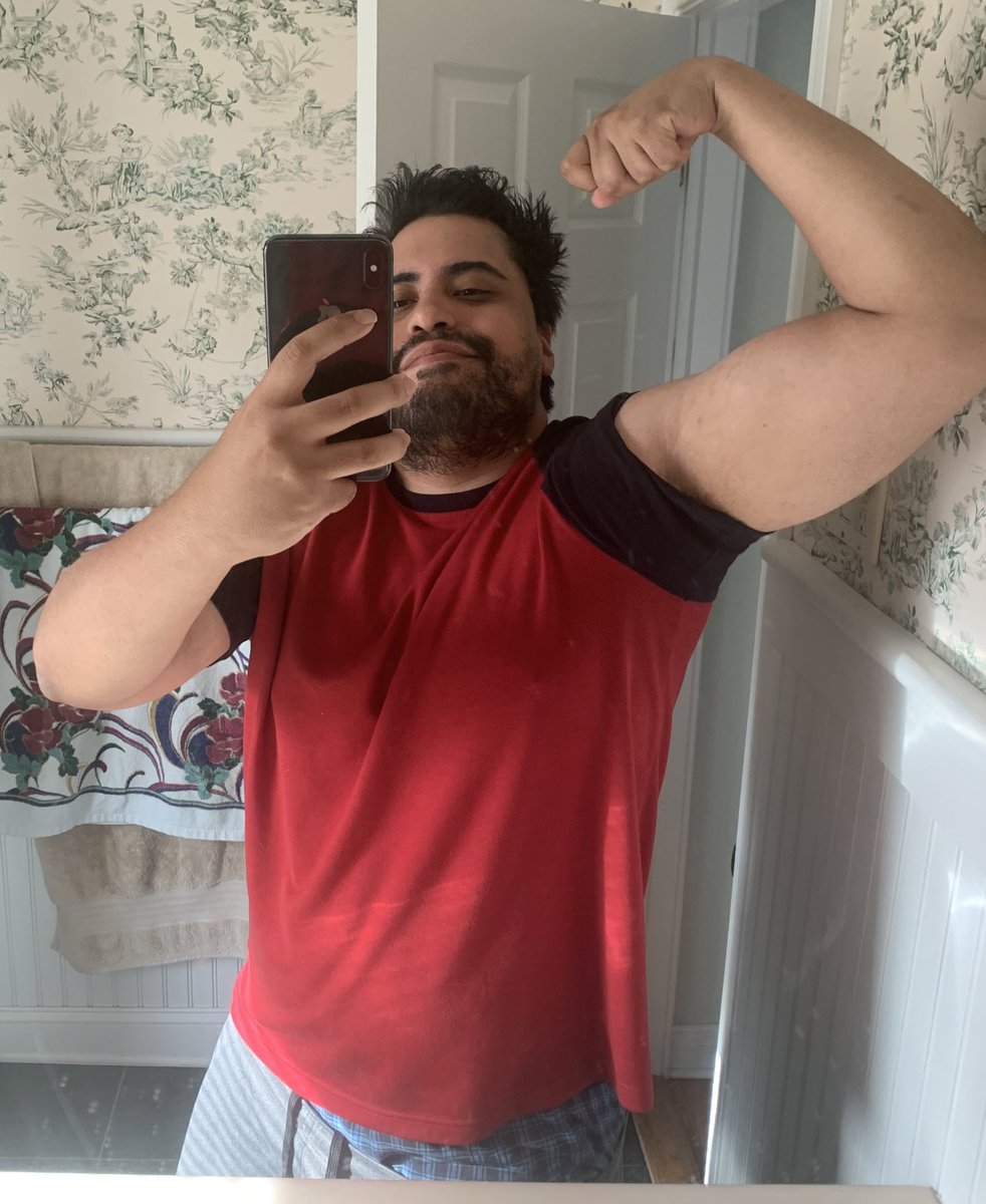 Masters_L1's tweet photo. Happy Friday my good sub and boys. Everyday is a a good day to serve me but if you need another reason, todays the day. Already had some silent sends. You do what you can. It’s the act that’s important. Every sub is diff. But the goal is the same to please me. #cashmaster #findkm https://t.co/u5ov5p5bJQ