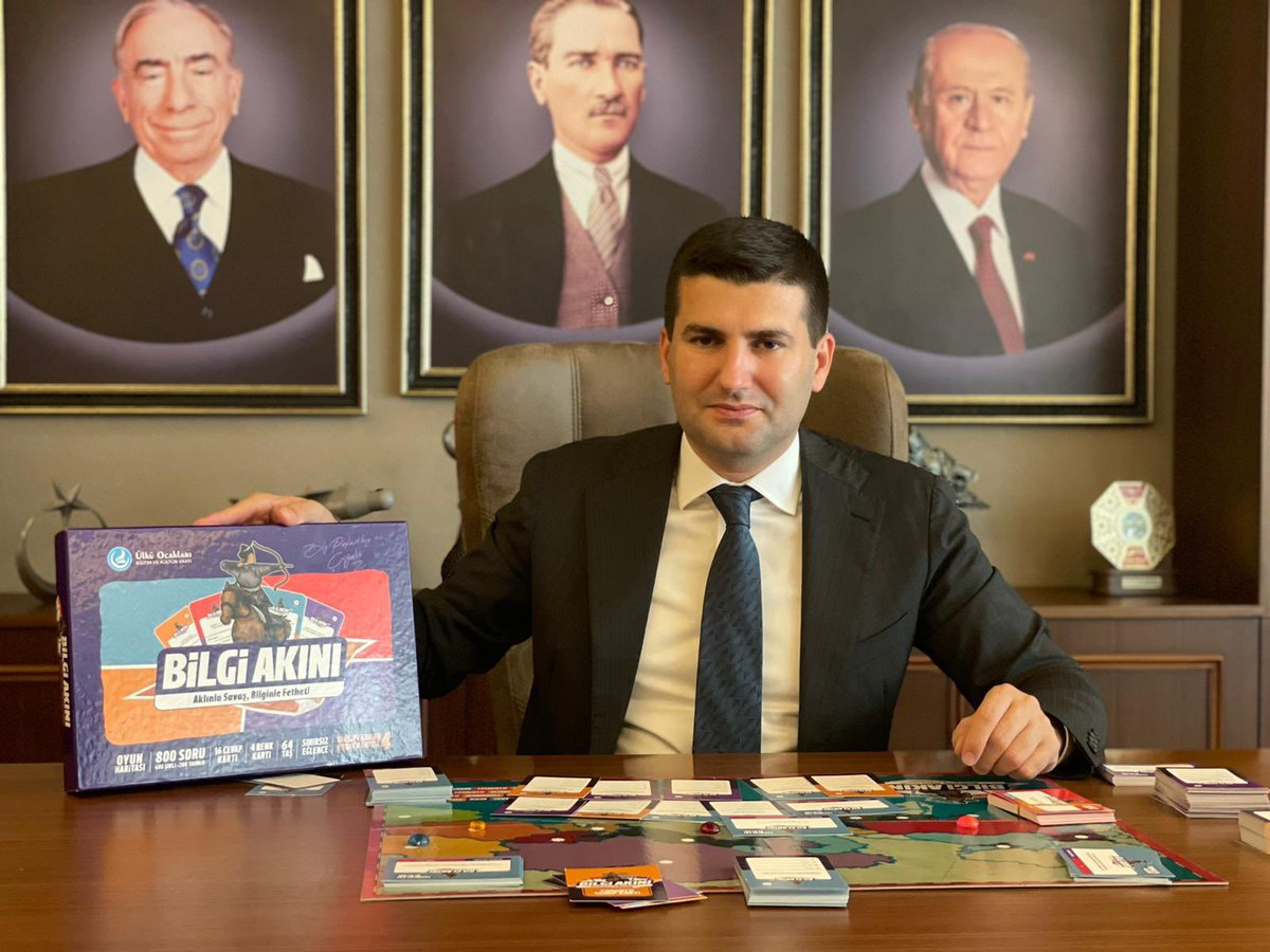 🏆Aklınla Savaş Bilginle Fethet

👦👧Ülkü Ocakları olarak, gençlerimizin eğlenerek öğrenme yolculuğuna #BilgiAkını ile yeni bir boyut kazandırıyoruz.

🚀Gençlerimiz, kutu oyunumuz sayesinde bilgilerini artırırken, fetihlerin bilgiyle yapılabileceğini öğrenecek.

📌Çok yakında...