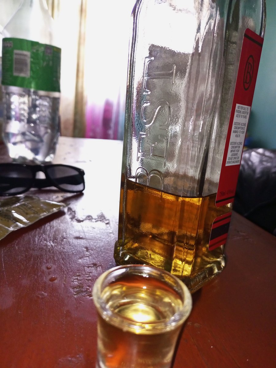 OdhiamboOti96's tweet photo. Mapema ndio BEST
#bestwhiskey https://t.co/xzZNNeQfE2
